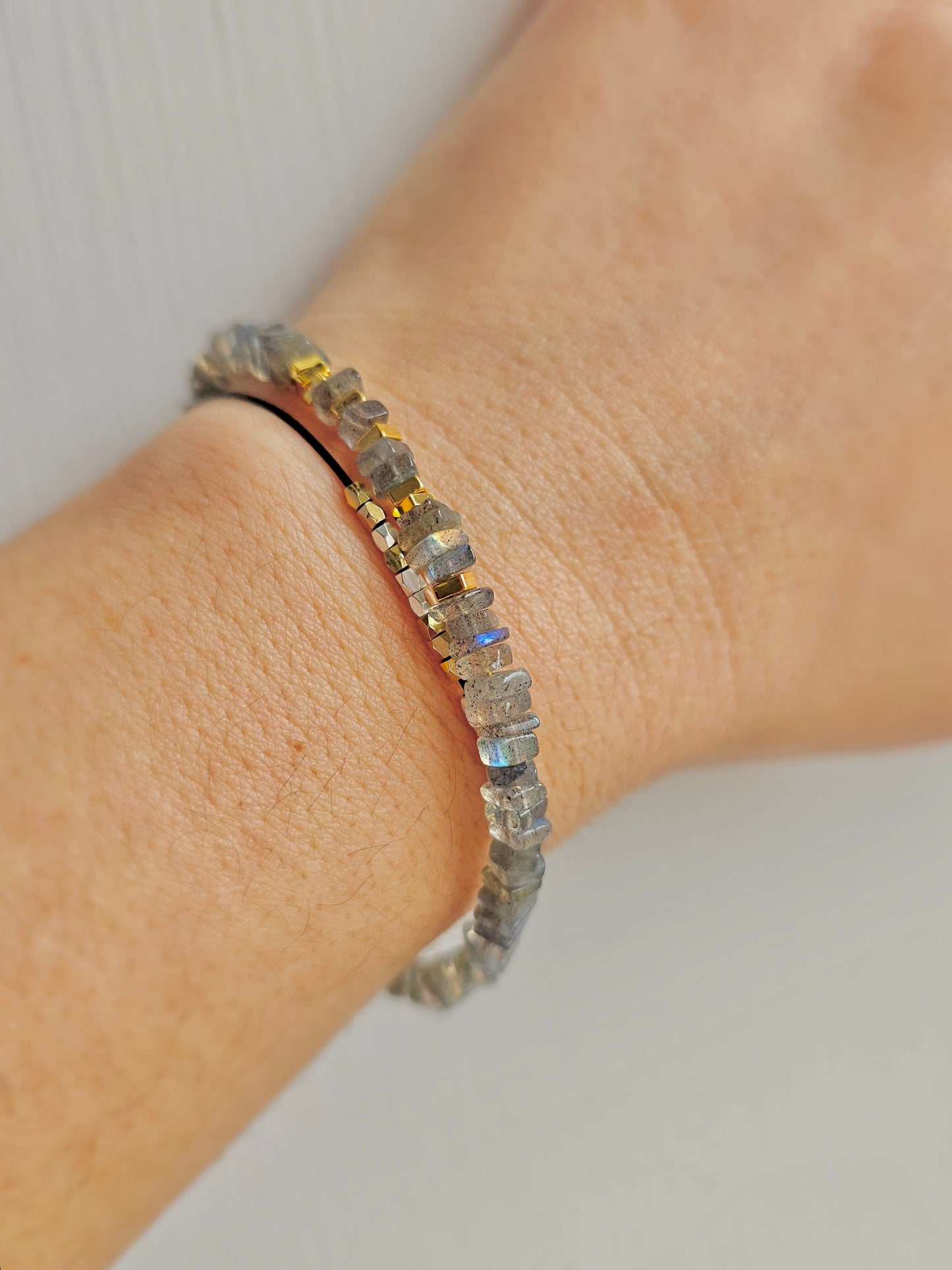 Flashy Labradorite beaded bracelet