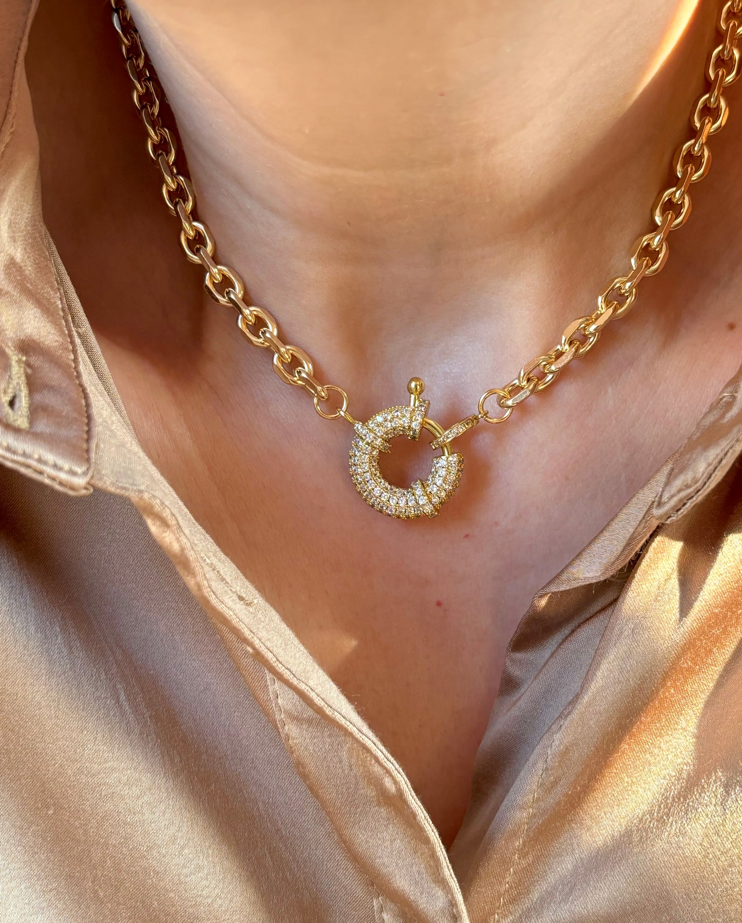 Gold Pave Spring Clasp Chunky Chain Necklace