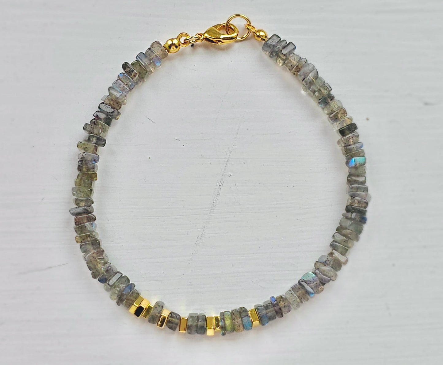 Flashy Labradorite beaded bracelet