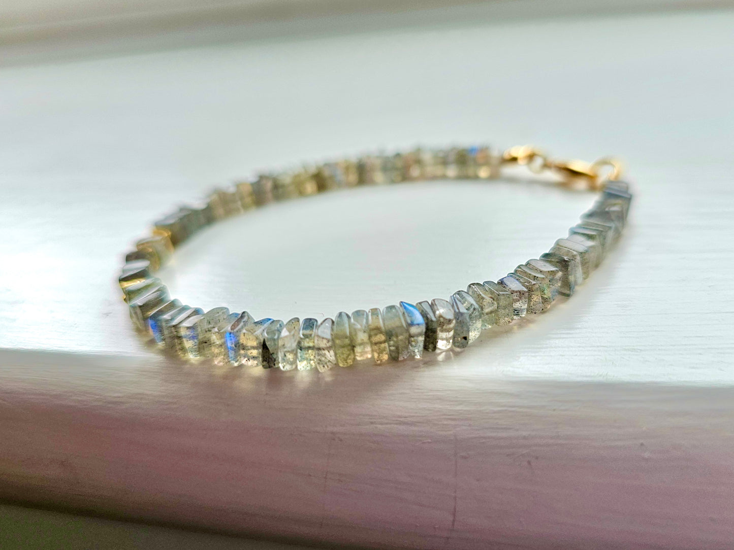 Flashy Labradorite beaded bracelet