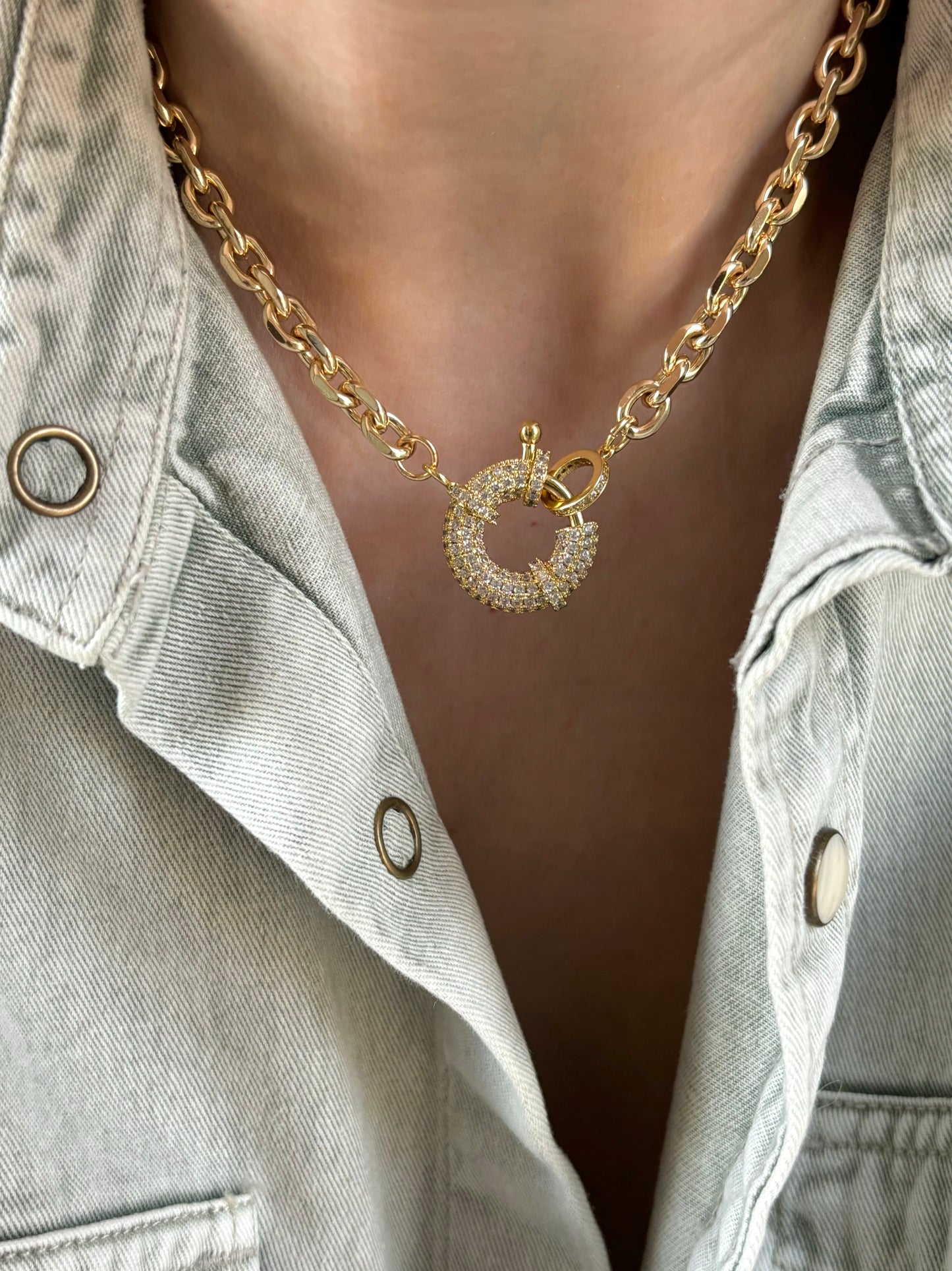 Gold Pave Spring Clasp Chunky Chain Necklace